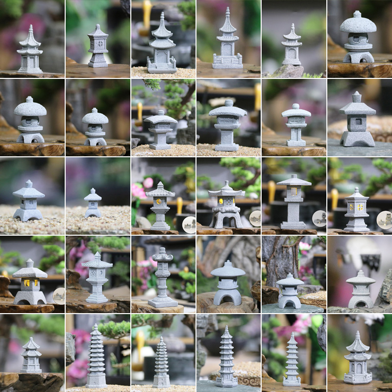 Bonsai Garden In Japan - Torre de piedra de arena en